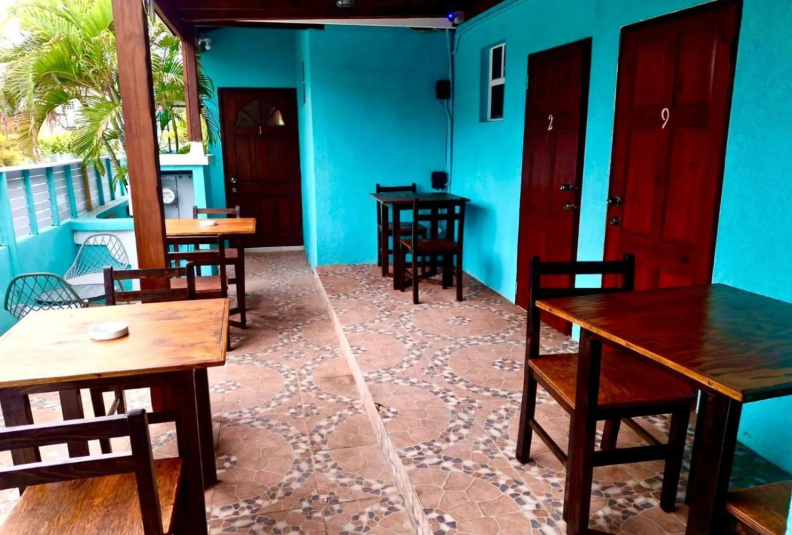 Blr Beach Villa Apartments Christ Church 0*,