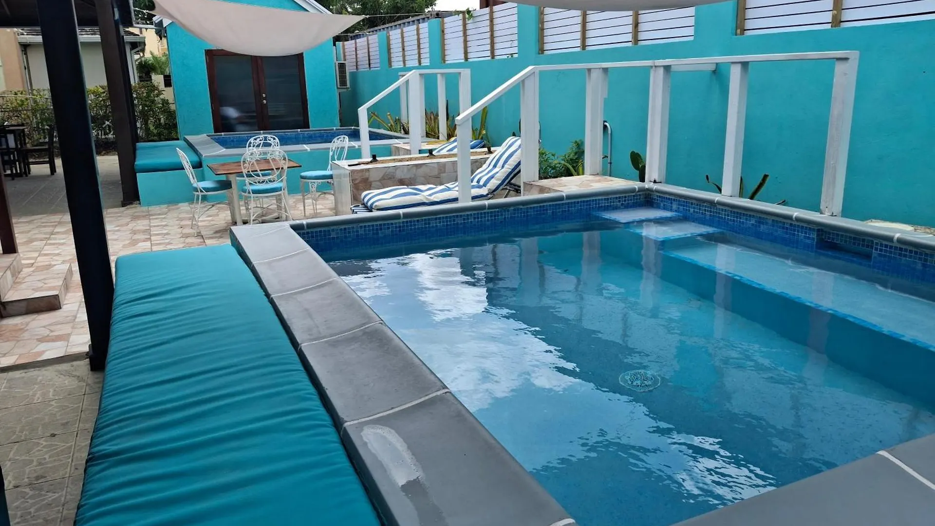 Blr Beach Villa Apartments Christ Church